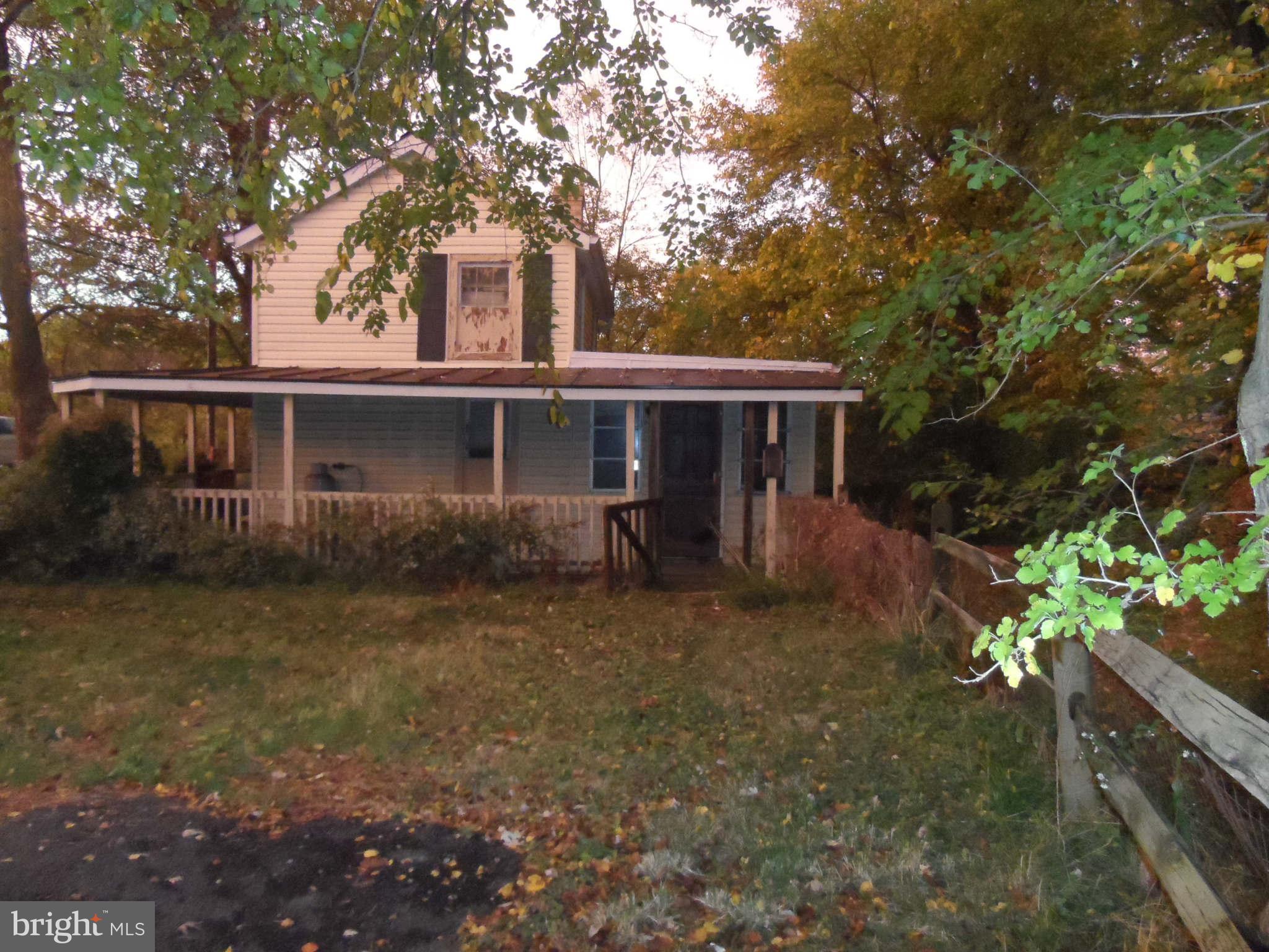17244 Hamilton Station Road Hamilton, VA 20158 - Photo 6 of 18 Exterior (General)