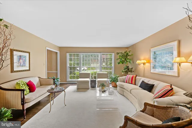 $1,200,000 | 11004 Haislip Court, Potomac, MD 20854