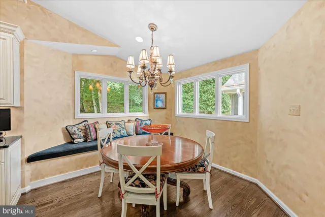 $1,200,000 | 11004 Haislip Court, Potomac, MD 20854