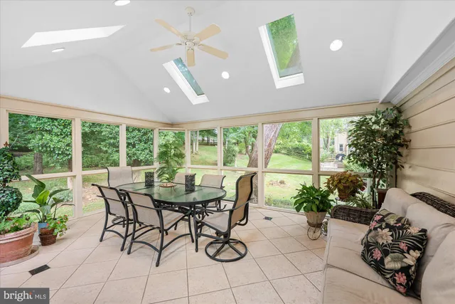 $1,200,000 | 11004 Haislip Court, Potomac, MD 20854