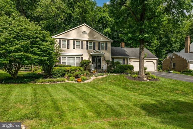 $1,200,000 | 11004 Haislip Court, Potomac, MD 20854