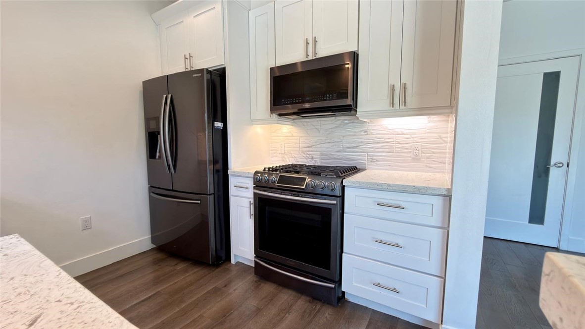21224 West Rinaldi Chatsworth, CA 91311 - Photo 14 of 72