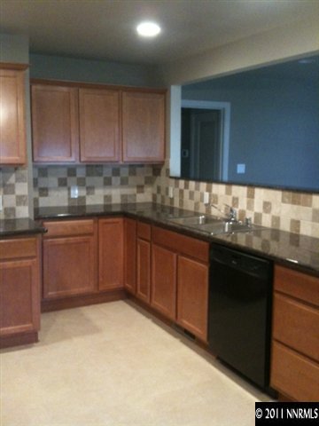 40 Memory Circle Reno, NV 89509 - Photo 2 of 8 Photo 2