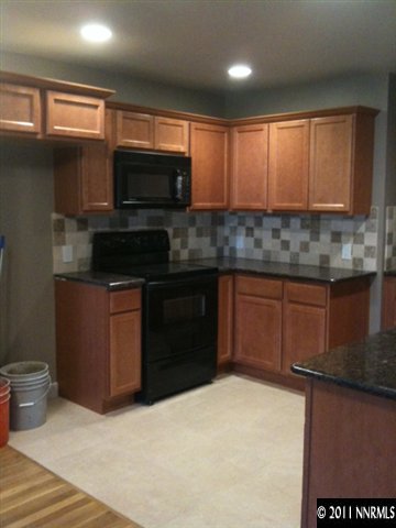 40 Memory Circle Reno, NV 89509 - Photo 3 of 8 Photo 3