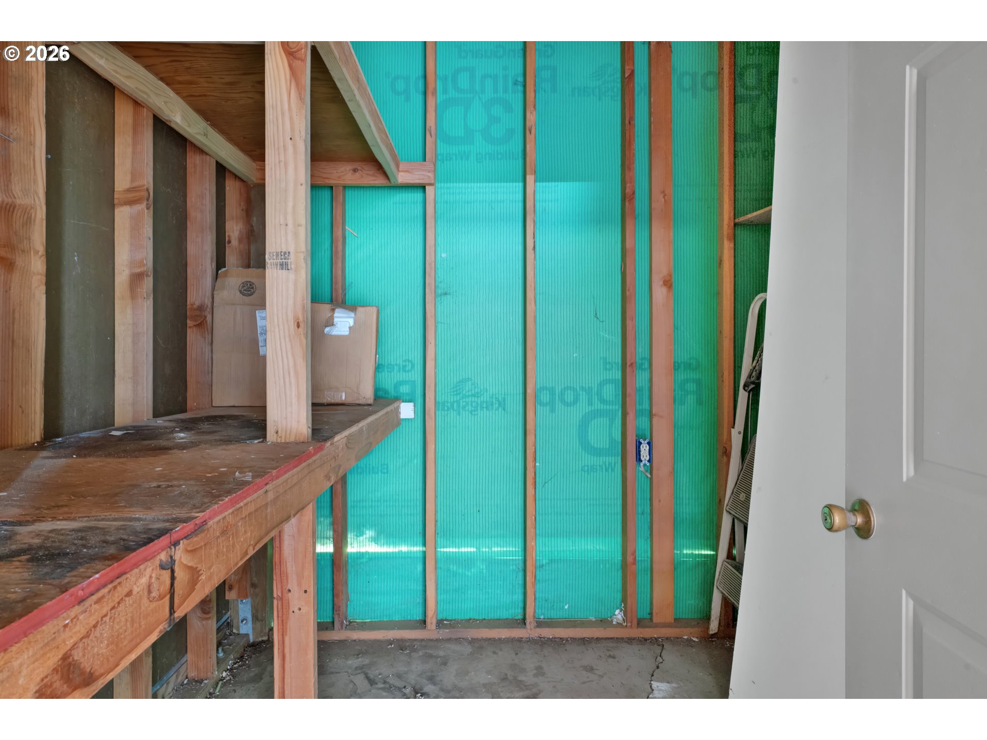 700 North Mill Street, Unit 112 Creswell, OR 97426 - Photo 27 of 28