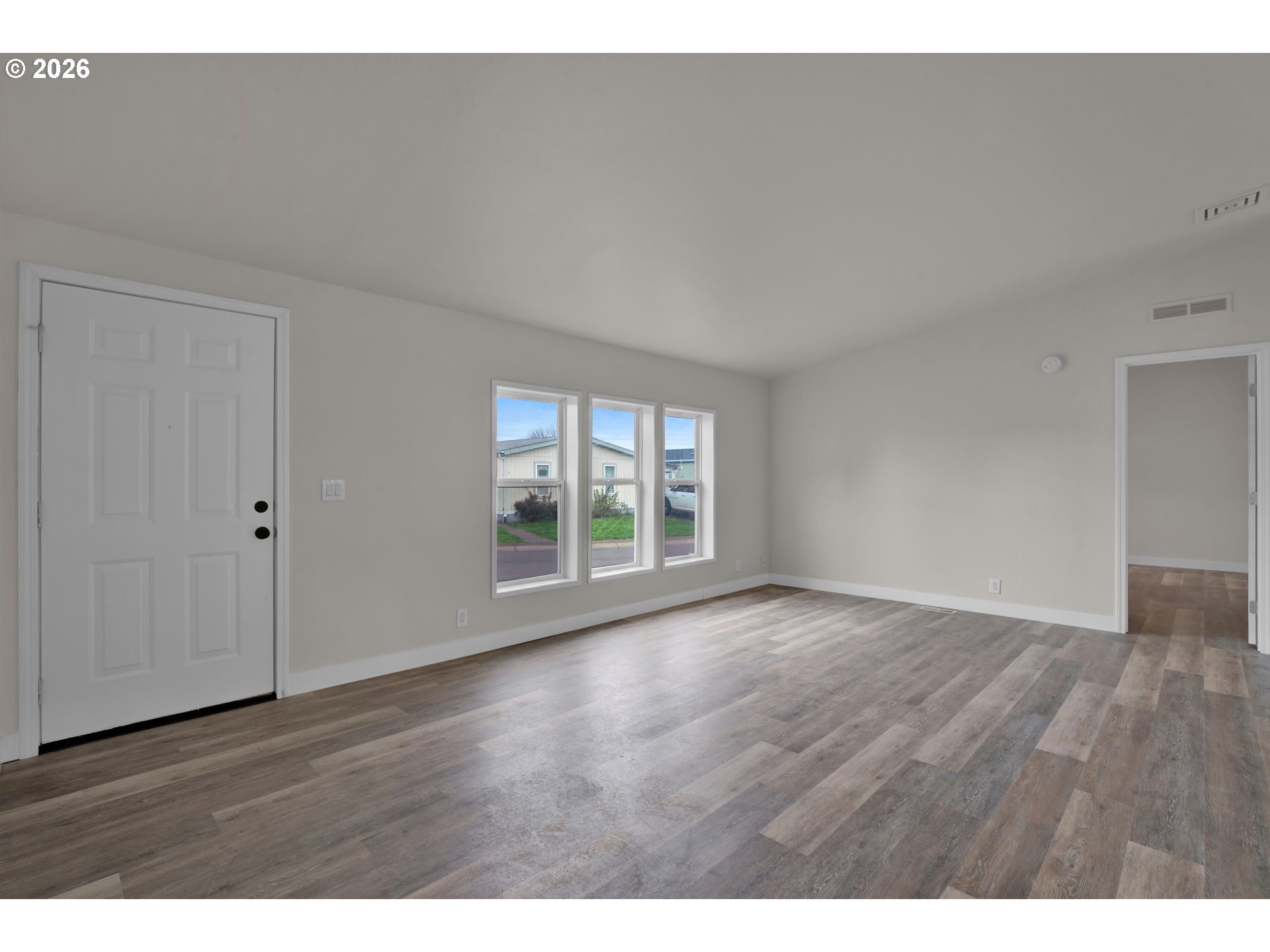 700 North Mill Street, Unit 112 Creswell, OR 97426 - Photo 6 of 28