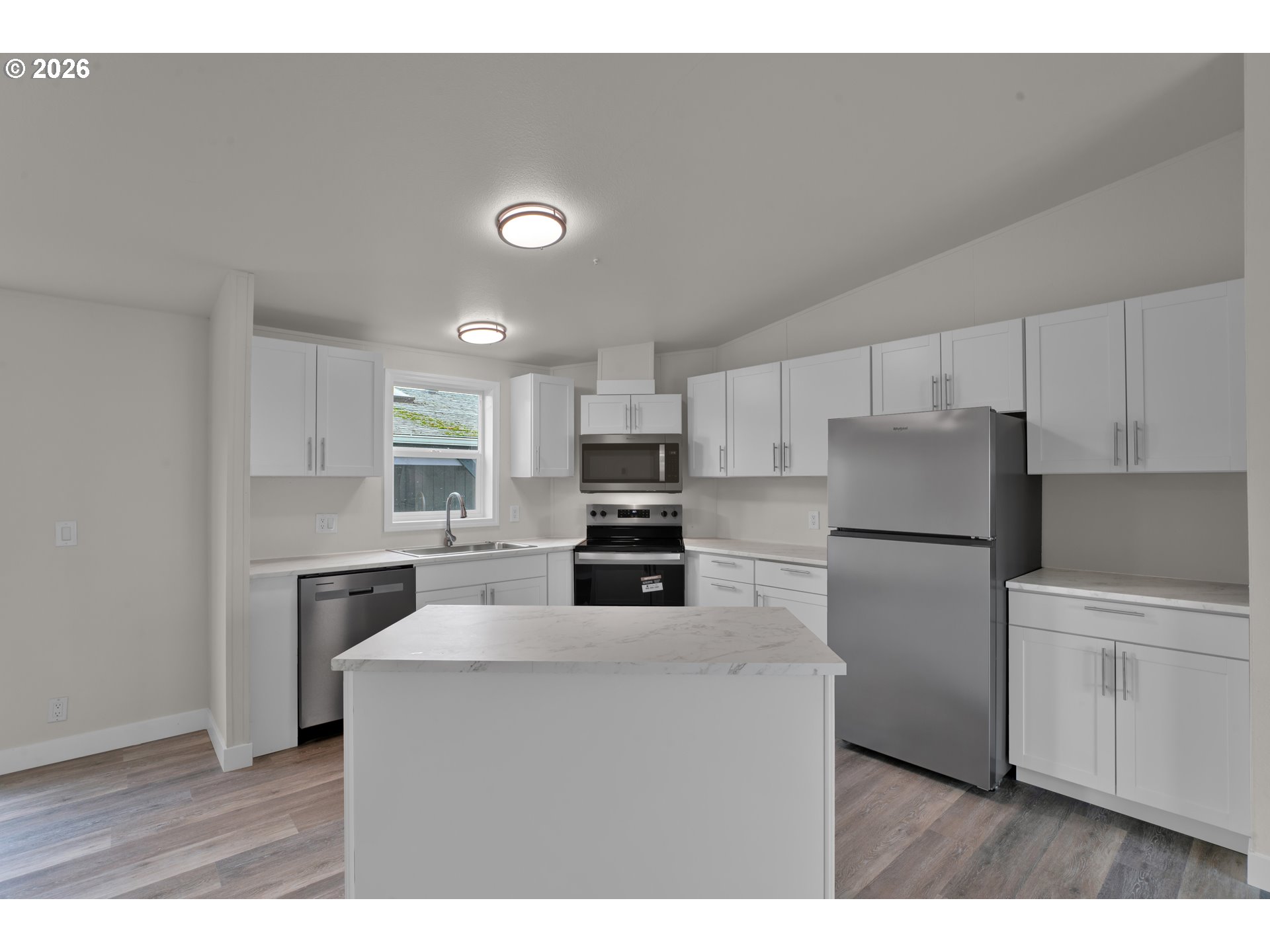 700 North Mill Street, Unit 112 Creswell, OR 97426 - Photo 7 of 28