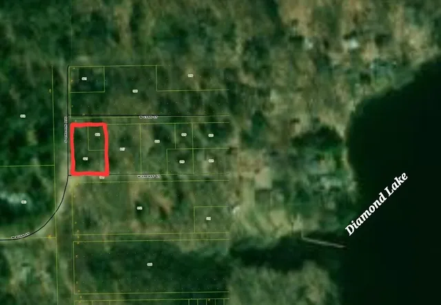 $24,900 | 947 West Locust Street, White Cloud, MI 49349