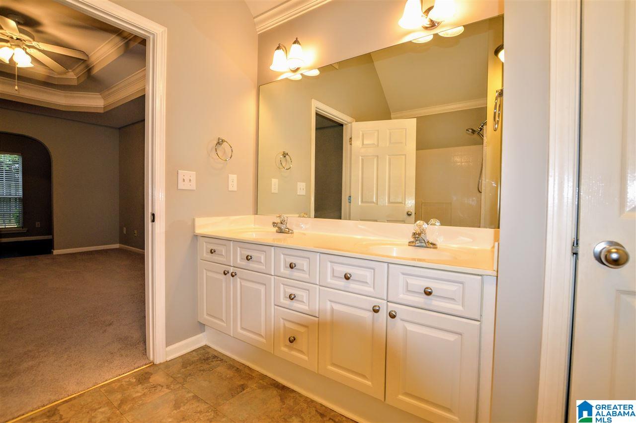 411 Midridge Lane Pelham, AL 35124 - Photo 13 of 23