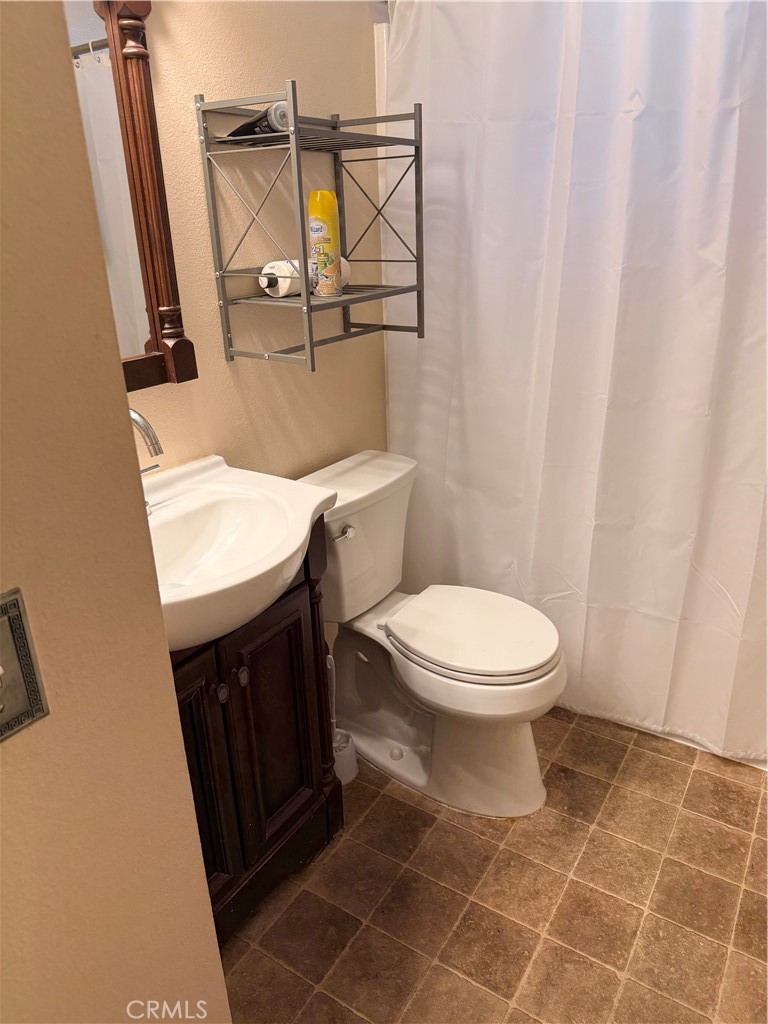 10260 Santa Rosa Court Rancho Cucamonga, CA 91730 - Photo 11 of 16 2nd bathroom