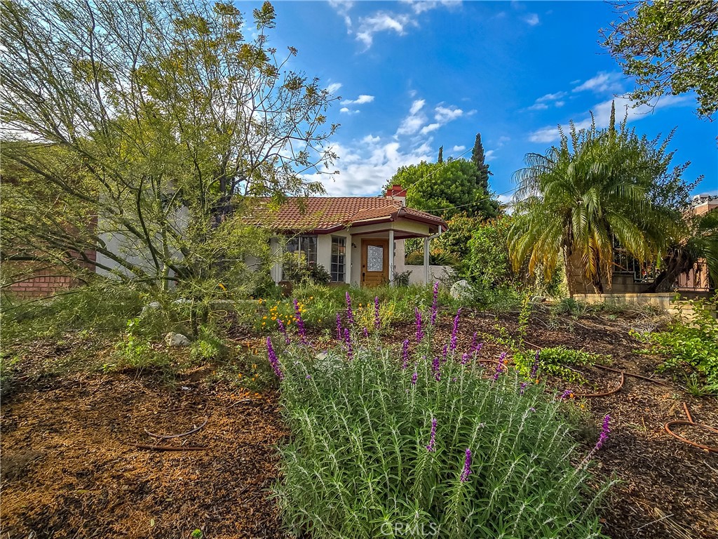 11357 Gramercy Place Riverside, CA 92505 - Photo 1 of 65 Drought Tolerant Landscaping