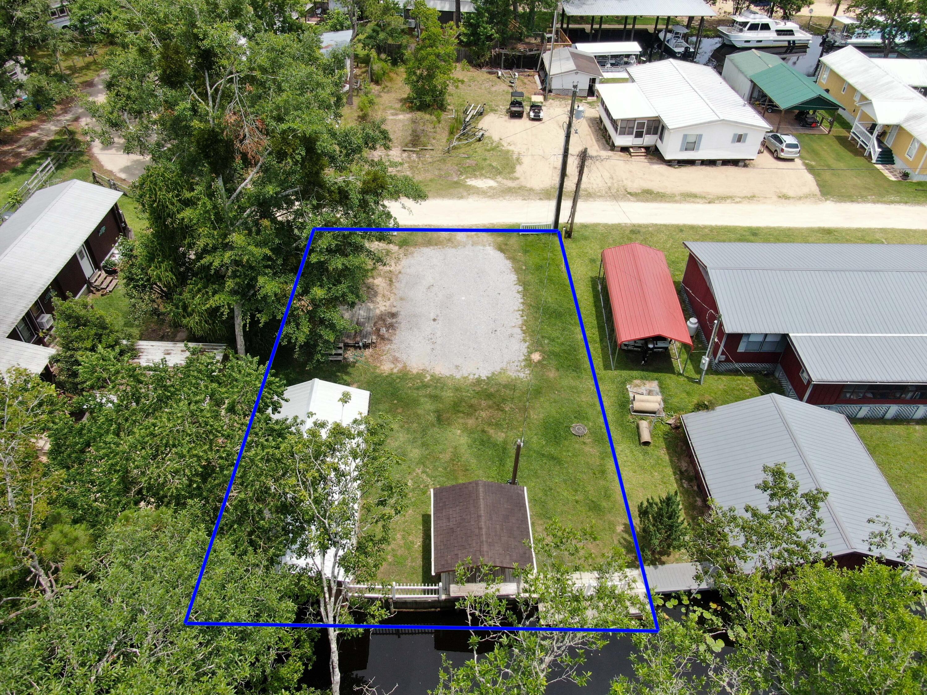 112 South Trey Road Freeport, FL 32439 - Photo 8 of 10 Gallery Image 8