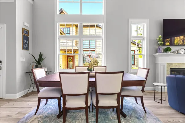 $940,000 | 89 Jims Trail, Bayport, NY 11705