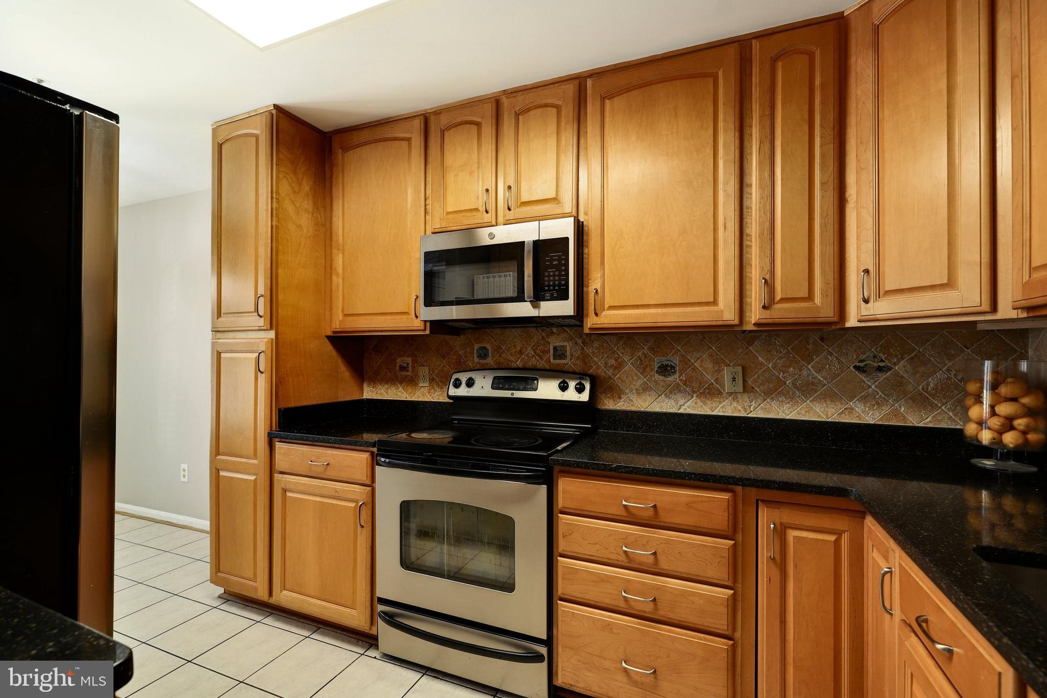 9306 Ispahan Loop Laurel, MD 20708 - Photo 5 of 67