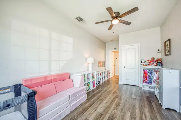 $665,000 | 290 West Loyola Avenue, Clovis, CA 93619
