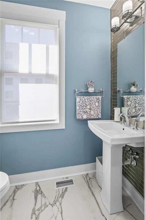 1920 Waterfront Place Pittsburgh, PA 15222 - Photo 16 of 40 Gallery Image 16