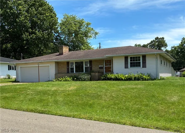 $174,000 | 1629 Woodland Drive, Coshocton, OH 43812