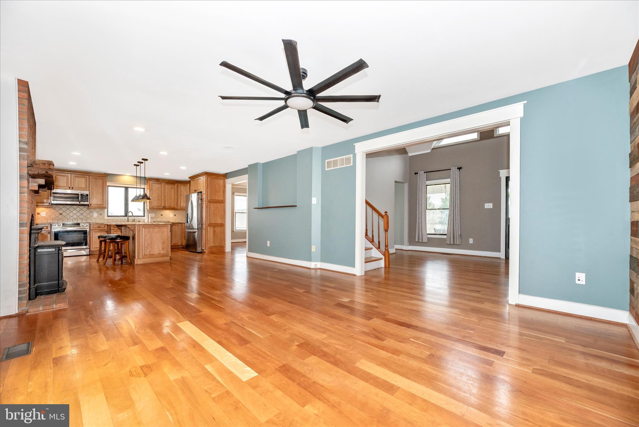 1150 Humbert Schoolhouse Road Westminster, MD 21158 - Photo 23 of 46 a view of a livingroom with a kitchen