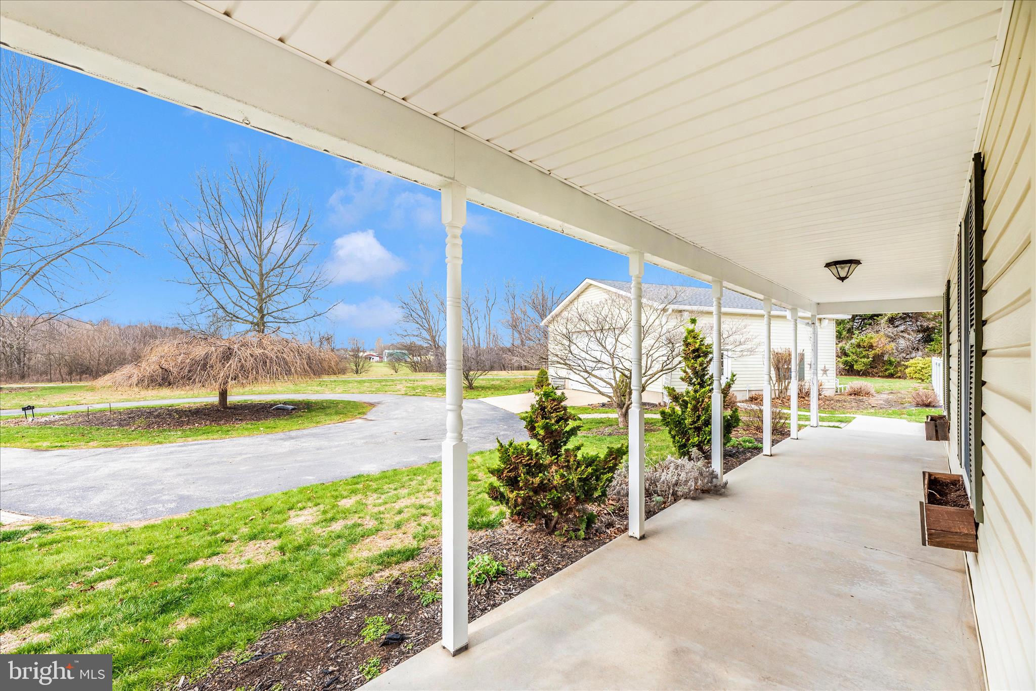 1150 Humbert Schoolhouse Road Westminster, MD 21158 - Photo 5 of 46 a view of a indoor swimming pool