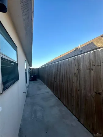 $1,180 | 619 Cathedral Hill, Unit 3, Edinburg, TX 78541