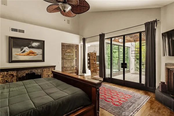 $23,000 | 4909 Woodley Avenue, Encino, CA 91436