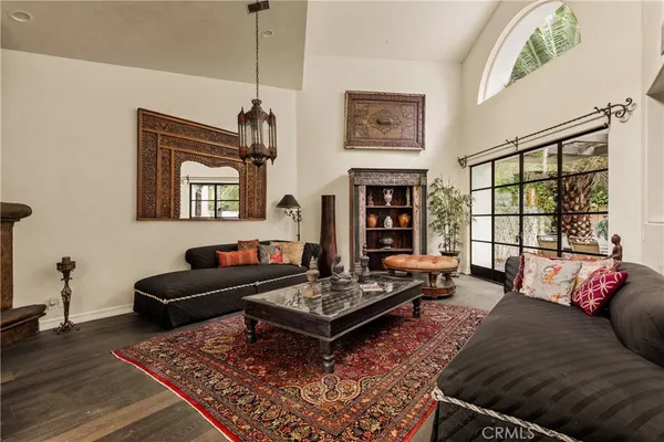 $23,000 | 4909 Woodley Avenue, Encino, CA 91436