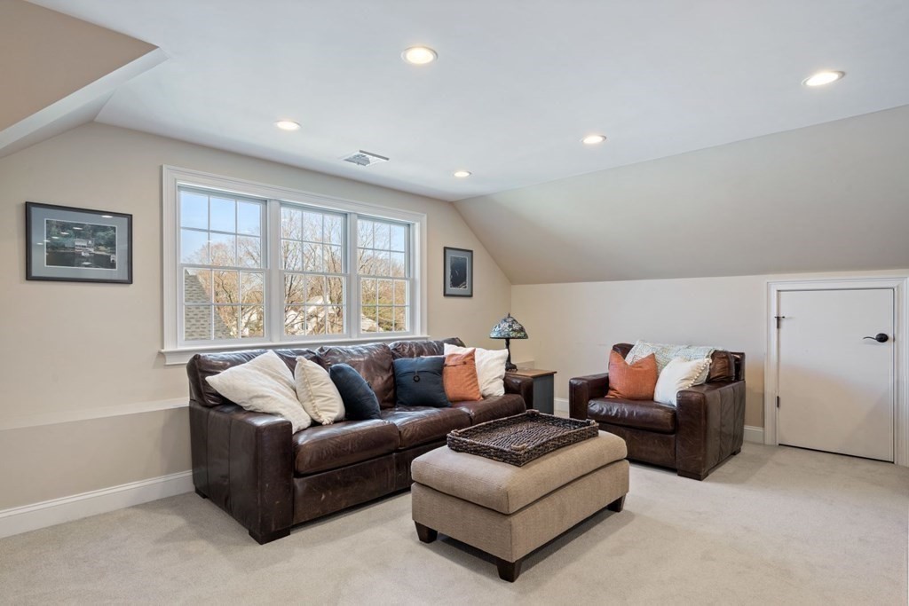 71 Emerson Road Needham, MA 02492 - Photo 31 of 38 Gallery Image 31