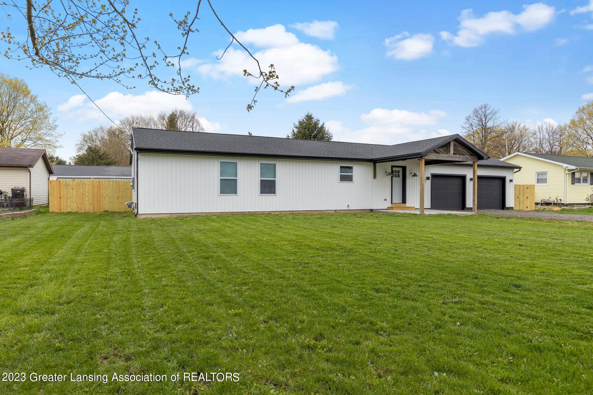 378 3rd Street Sunfield, MI 48890 - Photo 4 of 29 4-web-or-mls-378-3rd-st