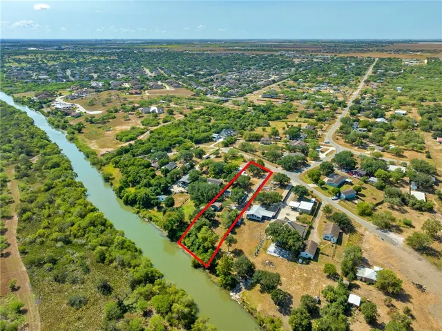 $189,900 | 3878 North Riverview Drive, Robstown, TX 78380