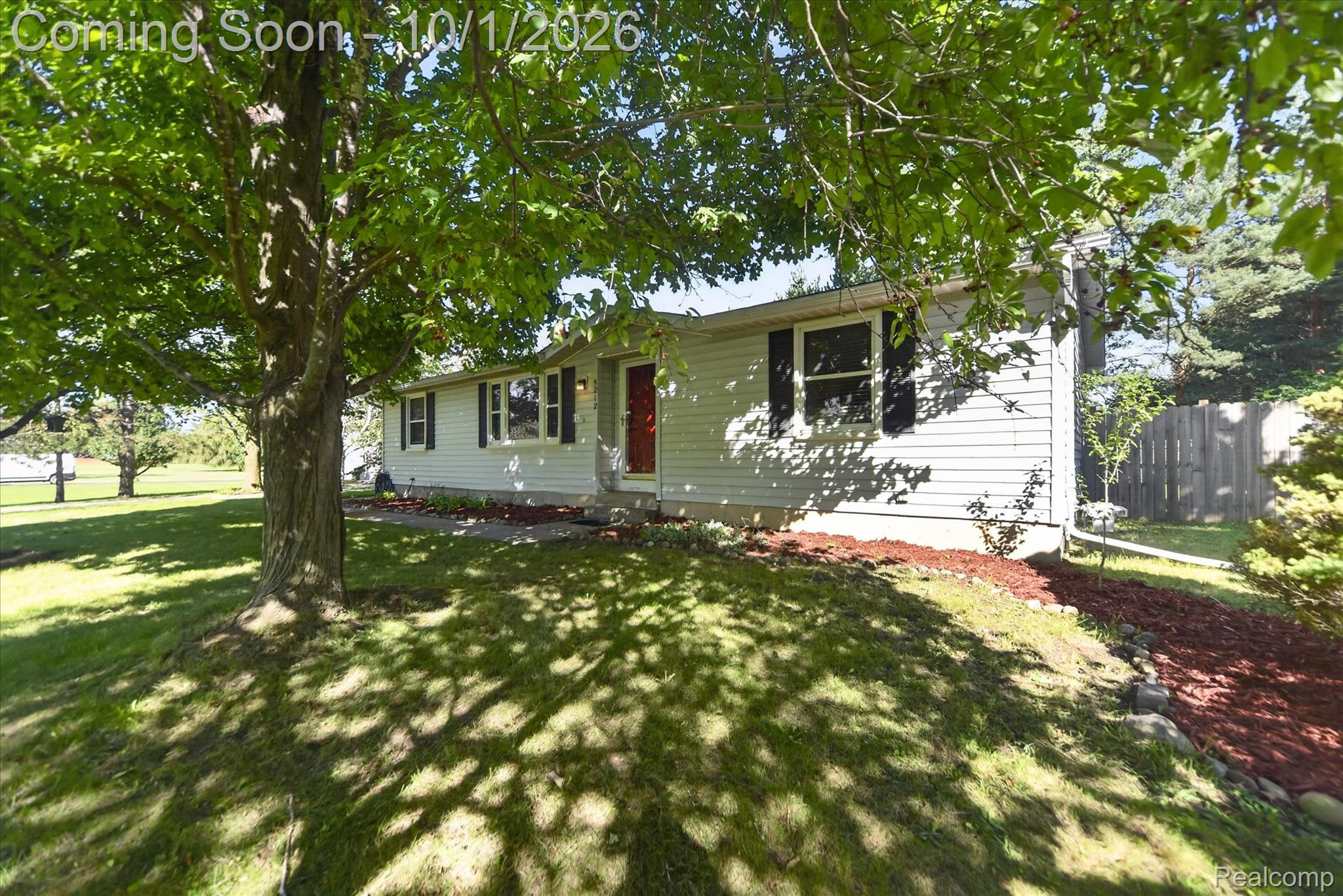 5212 North Fowlerville Road Fowlerville, MI 48836 - Photo 4 of 40 04-5212-N-Fowlerville-Rd-Fowlerville-WindowStill.jpg