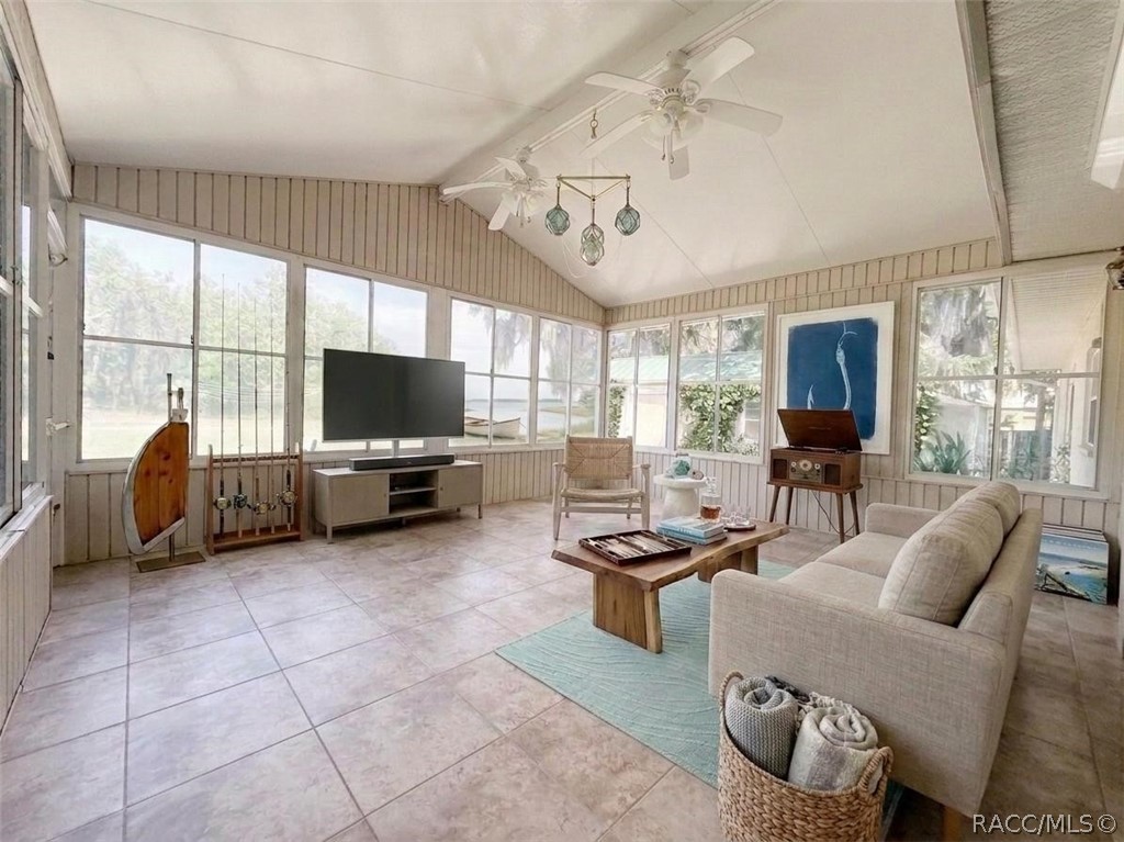 11236 North Rain Point Inglis, FL 34449 - Photo 3 of 71