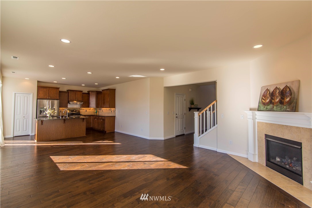 16313 Southeast 139th Court Renton, WA 98059 - Photo 3 of 20 Gallery Image 3