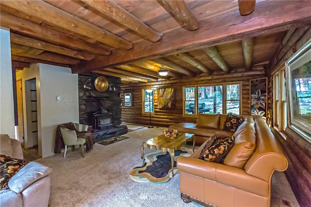 2039 Woods Road East Port Orchard, WA 98366 - Photo 11 of 24 Gallery Image 11