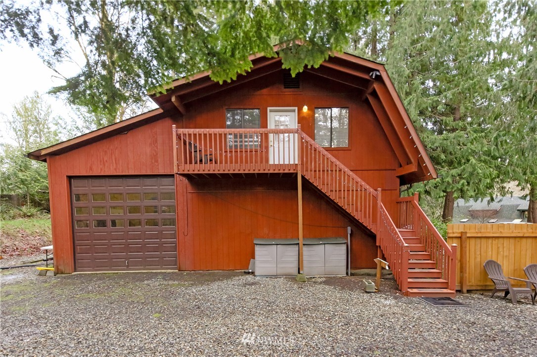 2039 Woods Road East Port Orchard, WA 98366 - Photo 17 of 24 Gallery Image 17