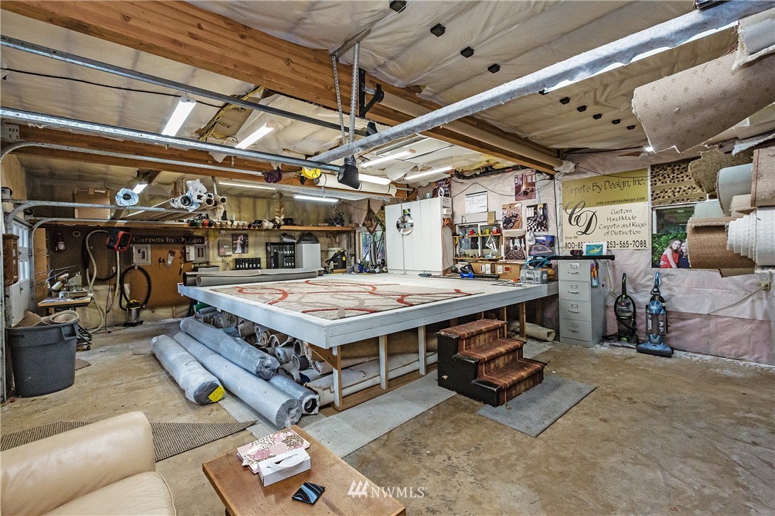 2039 Woods Road East Port Orchard, WA 98366 - Photo 23 of 24 Gallery Image 23