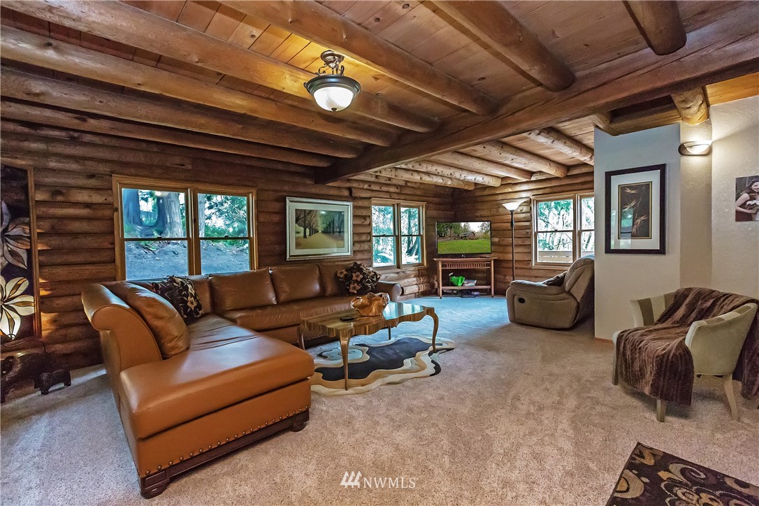 2039 Woods Road East Port Orchard, WA 98366 - Photo 10 of 24 Gallery Image 10
