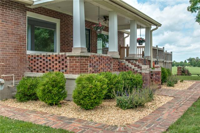 291 Fairview Road Dickson, TN 37055 - Photo 9 of 20 Well Landscaped & Cute Brick Walkway