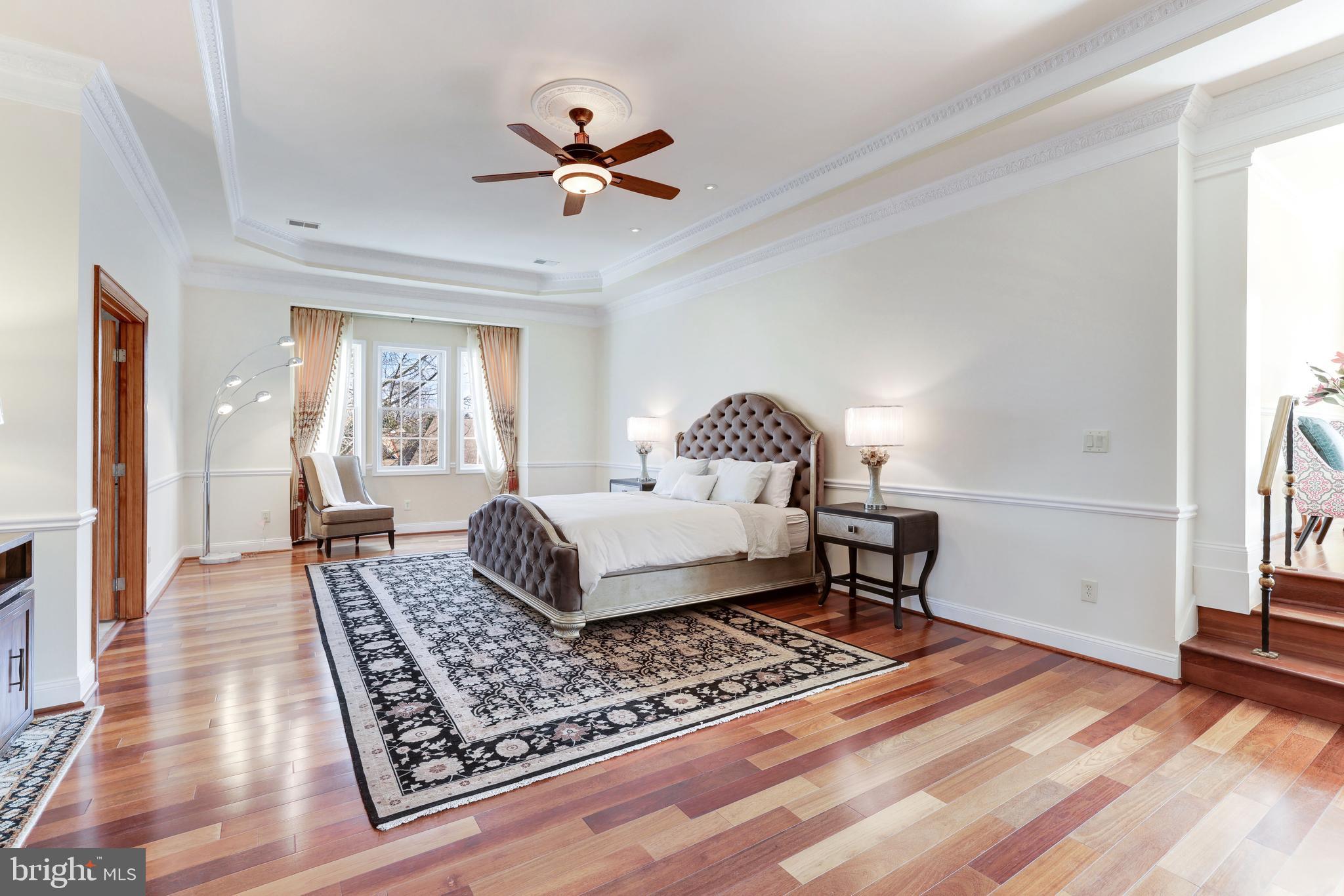 2909 Chain Bridge Road Oakton, VA 22124 - Photo 24 of 41 Master Bedroom Suite (Upper Level)