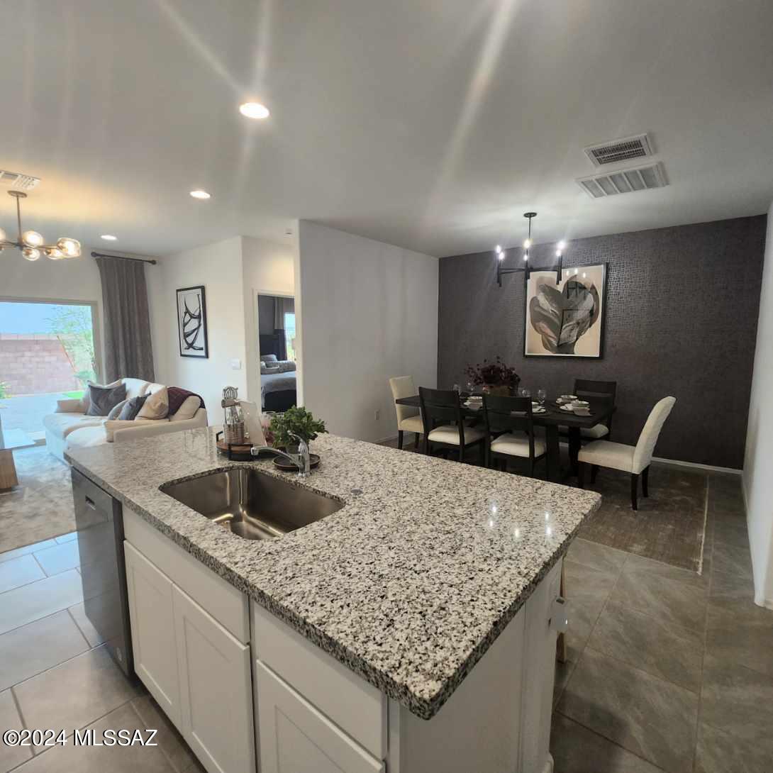 12569 West Barnett Road Marana, AZ 85653 - Photo 13 of 41
