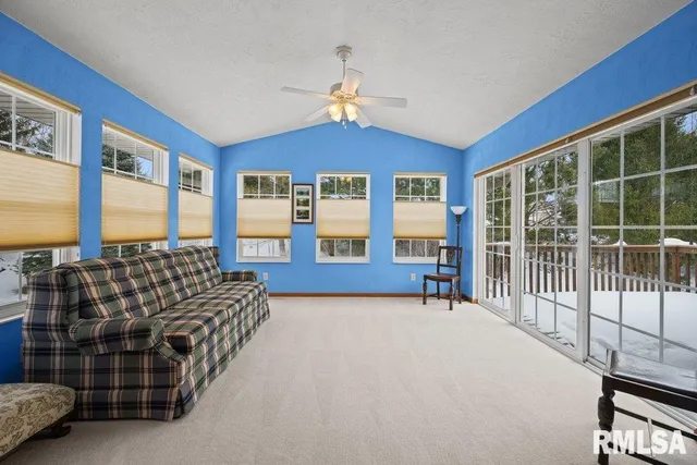 $350,000 | 5377 Red Fox Road, Bettendorf, IA 52722