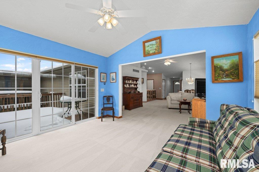 5377 Red Fox Road Bettendorf, IA 52722 - Photo 13 of 31 Gallery Image 13