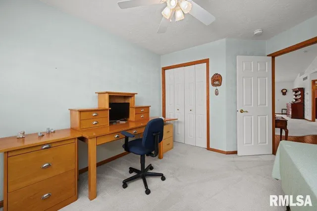 $350,000 | 5377 Red Fox Road, Bettendorf, IA 52722