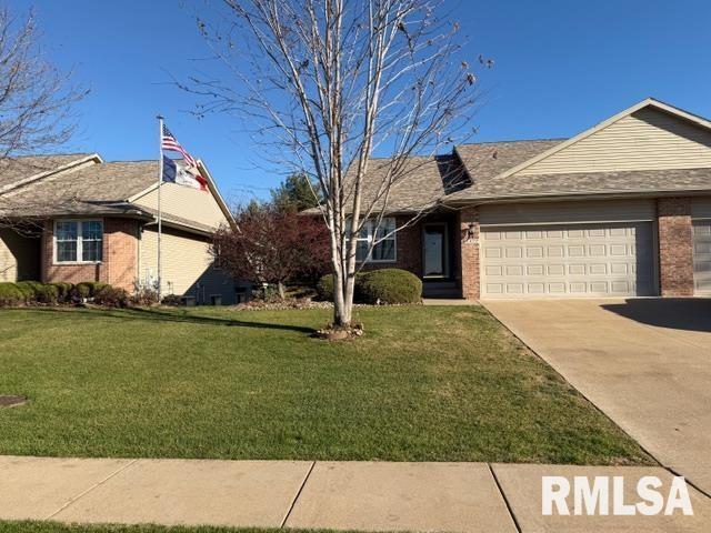 5377 Red Fox Road Bettendorf, IA 52722 - Photo 2 of 31 Gallery Image 2