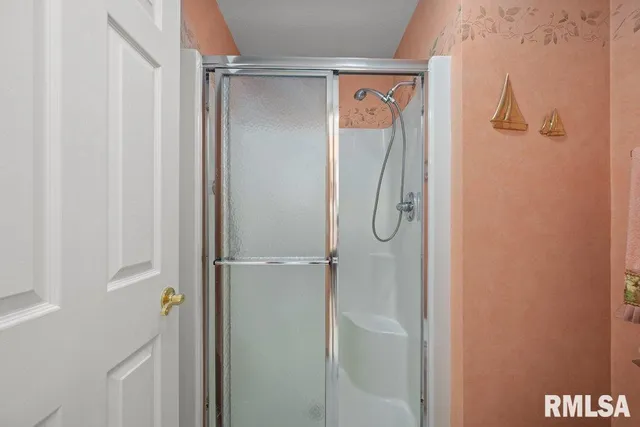 $350,000 | 5377 Red Fox Road, Bettendorf, IA 52722