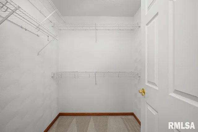 $350,000 | 5377 Red Fox Road, Bettendorf, IA 52722