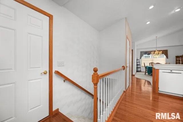 $350,000 | 5377 Red Fox Road, Bettendorf, IA 52722