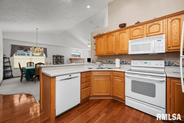 $350,000 | 5377 Red Fox Road, Bettendorf, IA 52722