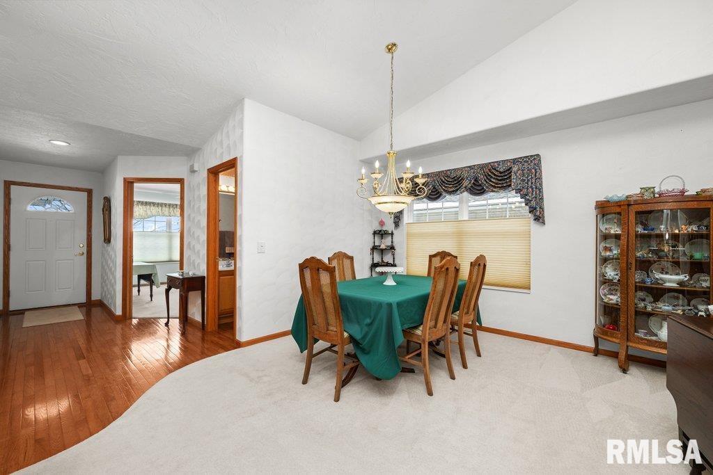 5377 Red Fox Road Bettendorf, IA 52722 - Photo 8 of 31 Gallery Image 8