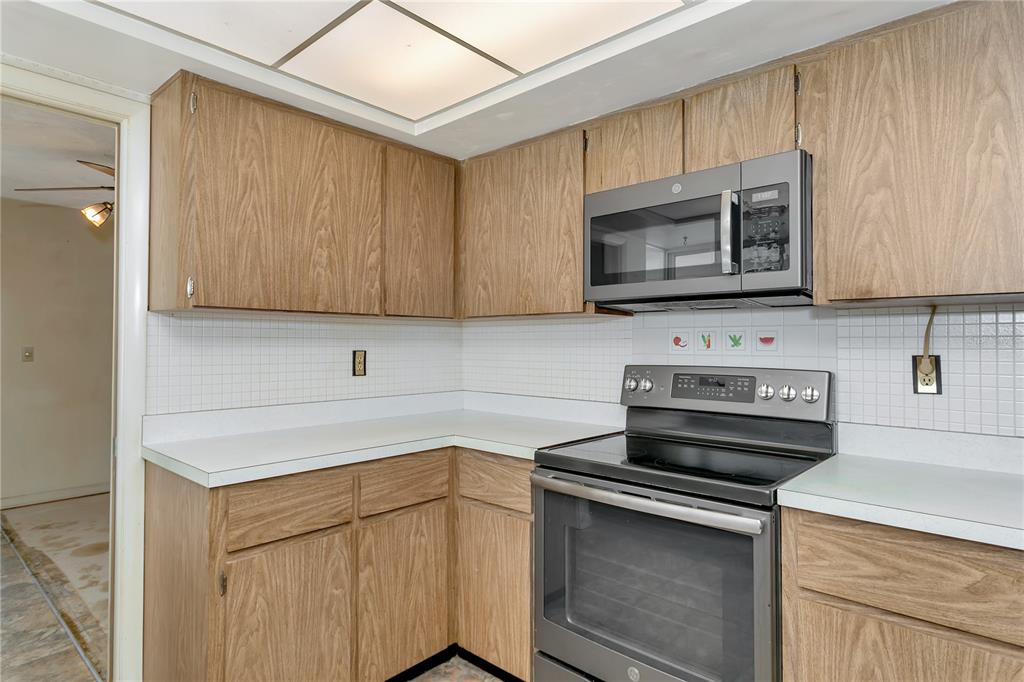 2123 South Beneva Road Sarasota, FL 34232 - Photo 10 of 65