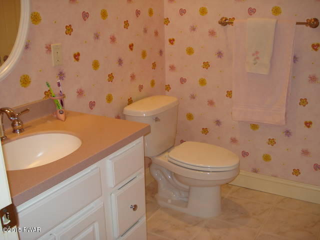 113 Sawkill Road Milford, PA 18337 - Photo 38 of 65 Gallery Image 38